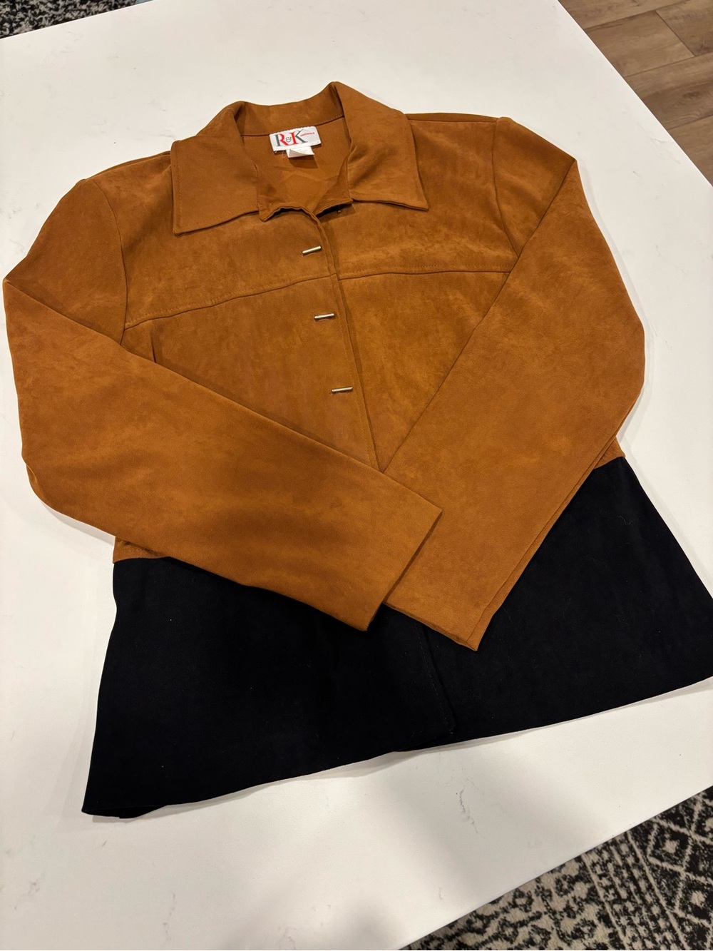 R.K. Vintage 90s Suede Jacket
Brown and black color block design